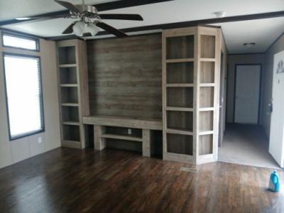 Photo 5 of 16 of home located at 330 Woodcrest Somerset, TX 78069