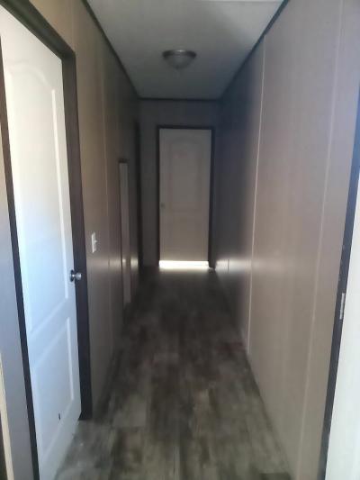 Photo 3 of 13 of home located at 25898 I-30 Frontage Rd Bryant, AR 72022