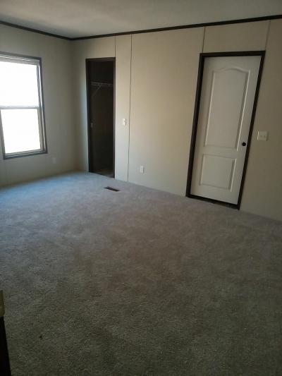 Photo 5 of 13 of home located at 25898 I-30 Frontage Rd Bryant, AR 72022