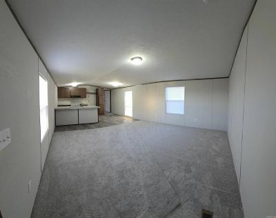 Photo 5 of 23 of home located at 4370 Highway 49 Holly Grove, AR 72069