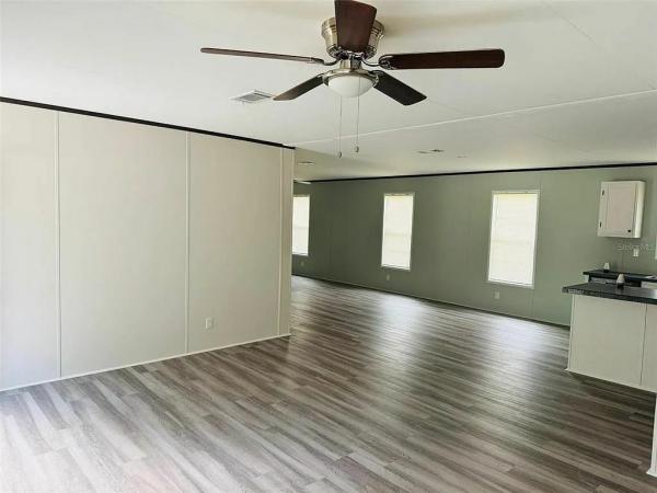 2021 P2868H42P Mobile Home For Sale