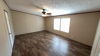 Mobile Home at 19124 Lagloria Rd Elmendorf, TX 78112
