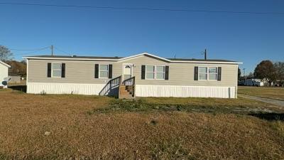 Photo 2 of 15 of home located at 3709 Watkins Way Farmville, NC 27828