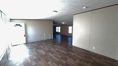 Photo 4 of 15 of home located at 3709 Watkins Way Farmville, NC 27828