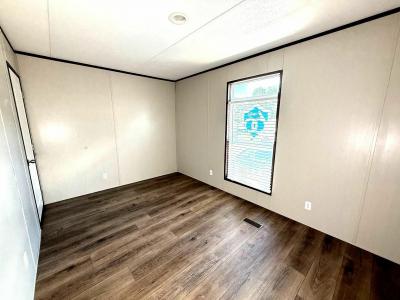 Photo 4 of 10 of home located at 17193 Tx-105 Conroe, TX 77306