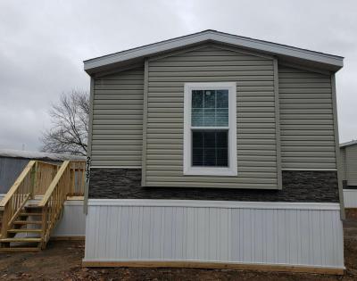 Mobile Home at 2737 Rosewood Ln Lot Rwl2737 Columbus, IN 47203