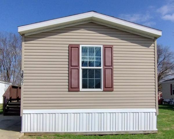 Photo 1 of 2 of home located at 3887 Rosewood Ct Lot Rwc3887 Columbus, IN 47203