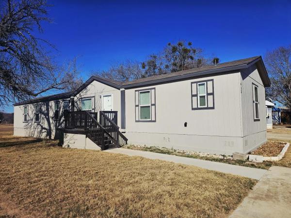Photo 1 of 2 of home located at 413 Meadow View Lot Mv0413 Schertz, TX 78154