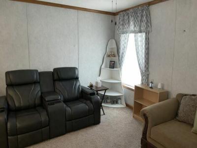 Photo 3 of 16 of home located at 826 Willowbrook Drive Lockport, NY 14094