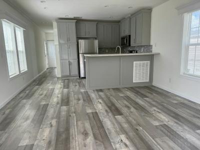 Photo 5 of 13 of home located at 10201 W Beaver St #279 Jacksonville, FL 32220