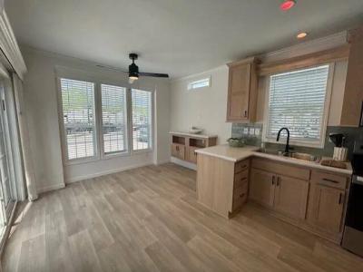 Photo 5 of 12 of home located at 325 Marie Ln, #325 Naples, FL 34104