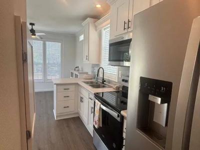 Photo 5 of 12 of home located at 327 Marie Ln, #327 Naples, FL 34104