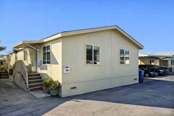 2011  Mobile Home For Sale