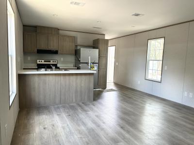 Photo 3 of 8 of home located at 10615 Ohio Ave, Dalia 19 Thonotosassa, FL 33592