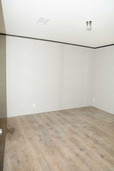 Photo 5 of 8 of home located at 5291 Collins Rd., #45 Jacksonville, FL 32244