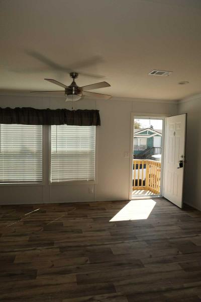 Photo 3 of 8 of home located at 5291 Collins Rd., #45 Jacksonville, FL 32244