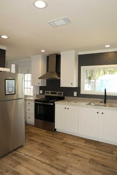 Photo 2 of 8 of home located at 5291 Collins Rd., #45 Jacksonville, FL 32244