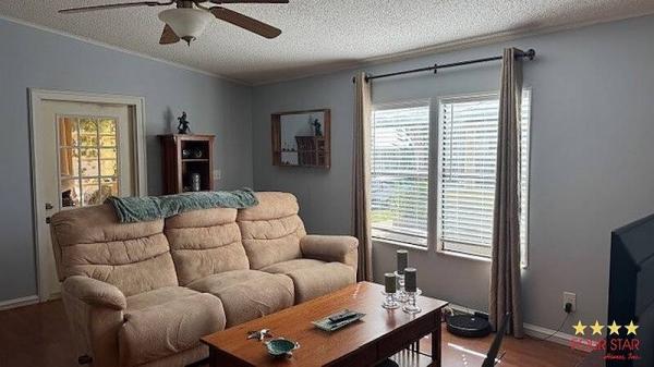1986 VICT  Home