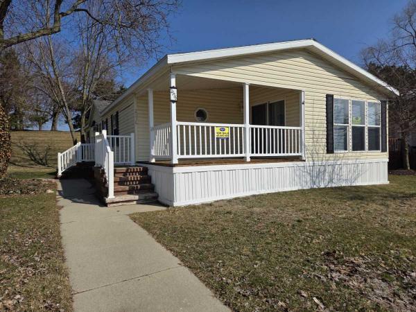 2000 Fleetwood Manufactured Home