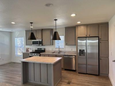 Photo 4 of 14 of home located at 400 W Baseline Rd Lot 318 Tempe, AZ 85283