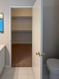 1993 Goldenwest CL572D8 Manufactured Home