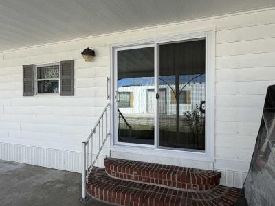 Photo 5 of 52 of home located at 587 Plaza Del Sol North Fort Myers, FL 33917