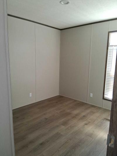 Photo 5 of 9 of home located at 321 Isbell Road #443 Fort Worth, TX 76114