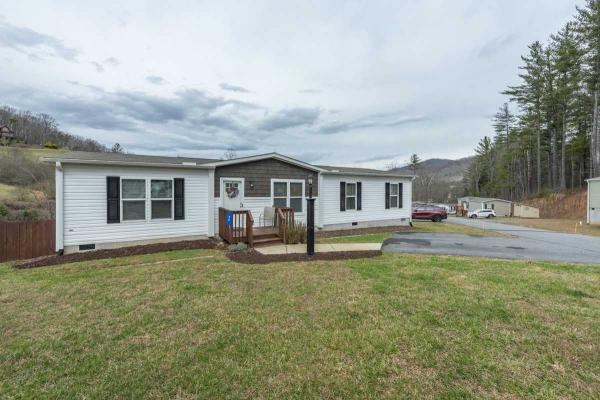 2022 Clayton Leo Manufactured Home