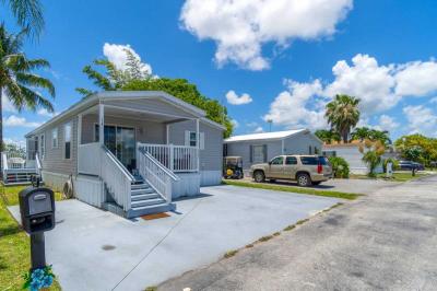 Photo 2 of 34 of home located at 34854 SW 188th Pl Homestead, FL 33034