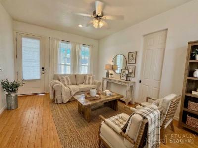 Photo 2 of 26 of home located at 201 S Greenfield Rd 58 Mesa, AZ 85209