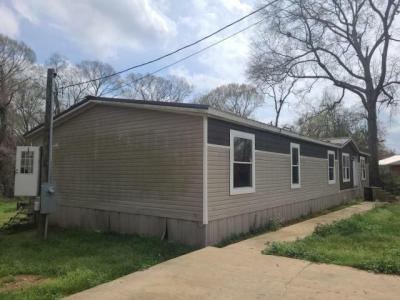 Mobile Home at 323 South Washington St Brookhaven, MS 39601