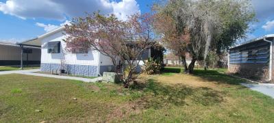 Photo 2 of 19 of home located at 8241 Hatteras Road Orlando, FL 32822