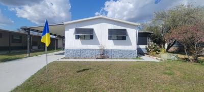 Photo 3 of 19 of home located at 8241 Hatteras Road Orlando, FL 32822