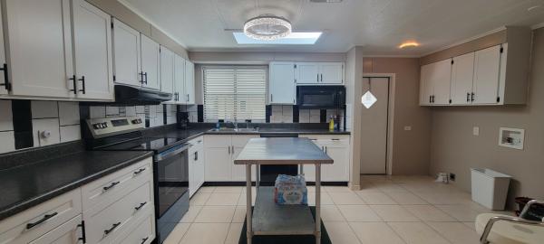 1983 Mobile Home