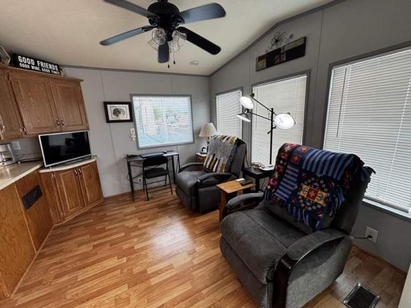 1991 Skyline Manufactured Home