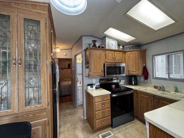 1991 Skyline Manufactured Home