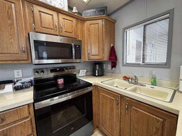 1991 Skyline Manufactured Home