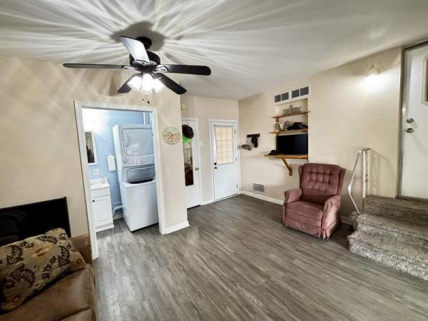 1991 Skyline Manufactured Home