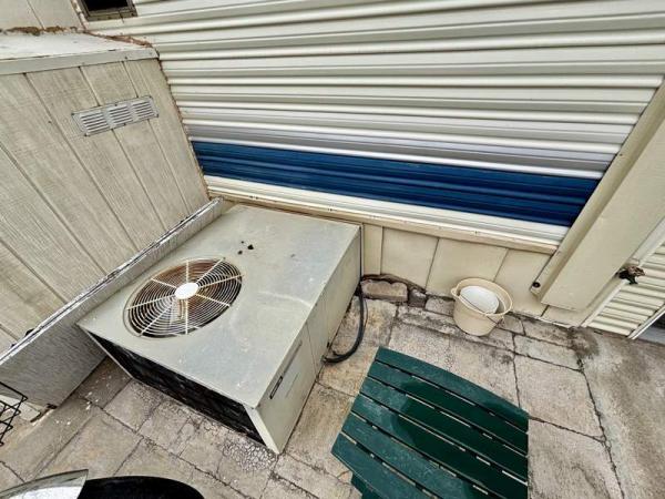 1991 Skyline Manufactured Home