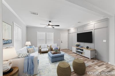 Photo 4 of 18 of home located at 521 Rahm Way Lady Lake, FL 32159