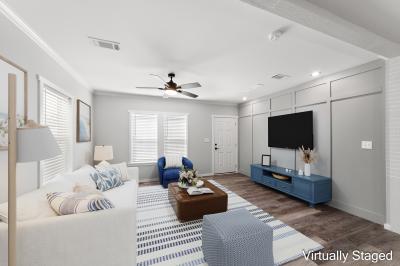 Photo 5 of 18 of home located at 467 Sheehan Way Lady Lake, FL 32159