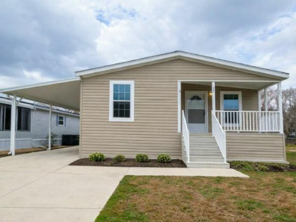 Photo 1 of 2 of home located at 3323 NE 14th St Lot D17 Ocala, FL 34470