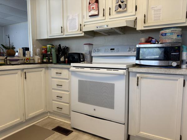 1972 STAR 6B32MO1805A Mobile Home