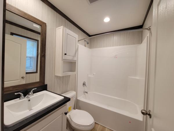 2024 Clayton 95PLH16663B Mobile Home
