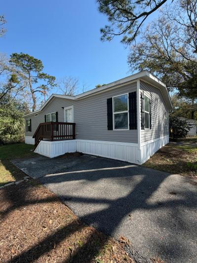 Mobile Home at 9007 Fairglade Dr N Lot 24 Jacksonville, FL 32221