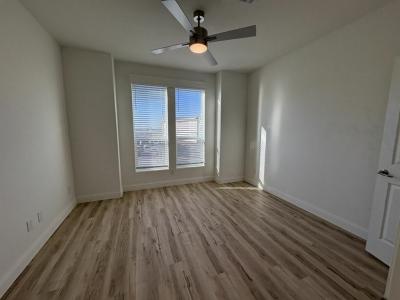 Photo 2 of 20 of home located at 3301 S Goldfield Road Lot 5091 Apache Junction, AZ 85119