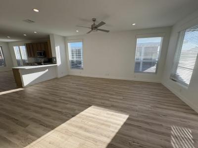 Photo 3 of 20 of home located at 3301 S Goldfield Road Lot 5091 Apache Junction, AZ 85119