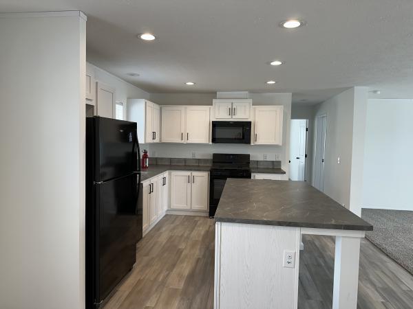 2025 Champion RAPB2856H32172 Mobile Home