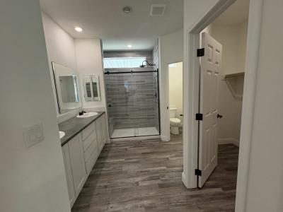 Photo 5 of 19 of home located at 3301 S Goldfield Road Lot 5092 Apache Junction, AZ 85119