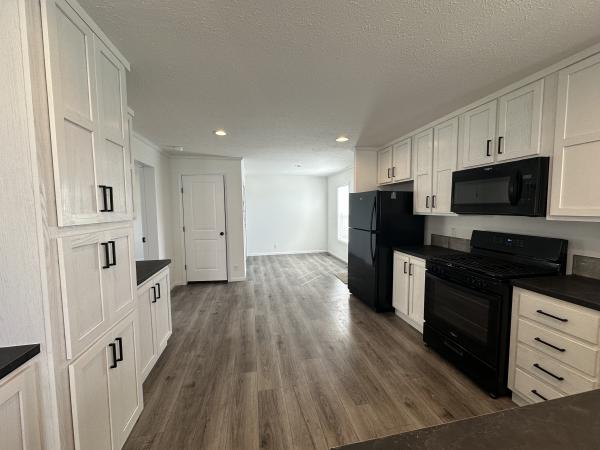 2025 Champion RAPB2856H32103 Mobile Home